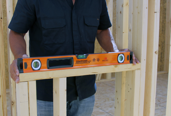 Johnson 1721-2400 24-In Magnetic Box Beam Level
