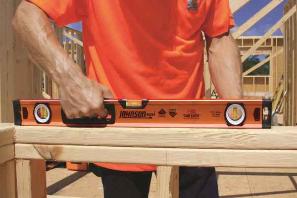 Johnson 1721-2400 24-In Magnetic Box Beam Level
