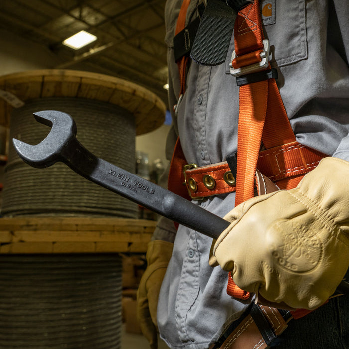 Klein Tools 3214 Spud Wrench, 1-5/8-Inch Nominal Opening, 1-Inch Bolt for U.S. Heavy Nut, Made in USA