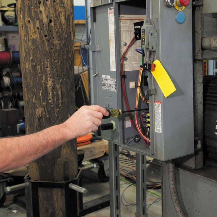 Klein Tools 32751 Adjustable Screwdriver, #2 Phillips, 1/4-Inch Slotted