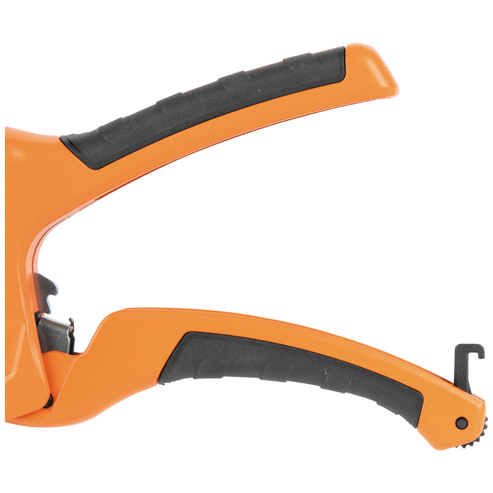 Klein Tools 50063 1-1/4-Inch Ratcheting PVC Pipe Cutter — Contractor ...