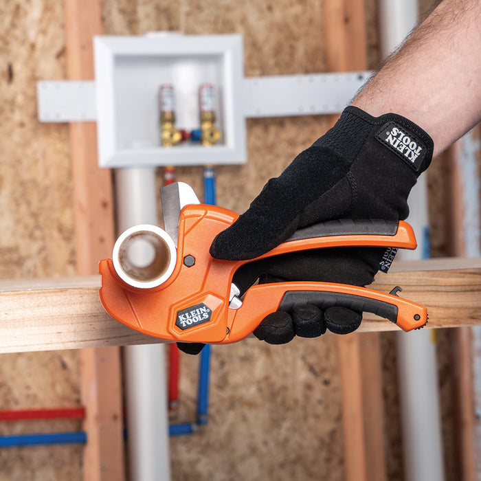 Klein Tools 50063 1-1/4-Inch Ratcheting PVC Pipe Cutter