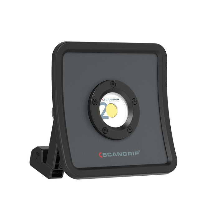 Scangrip 03.5456US NOVA R, Compact Rechargeable 2000 Lumen Floodlight