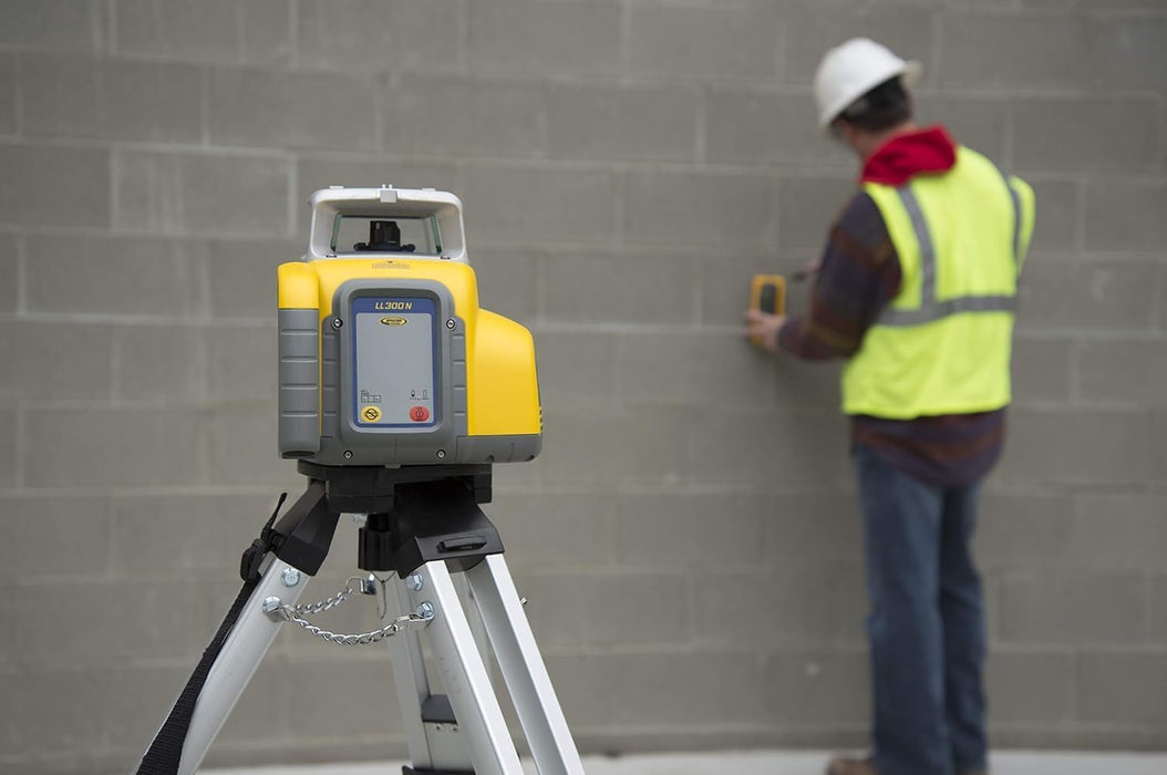 Spectra Precision LL300N Laser Level, Self Leveling Kit with HL450 Receiver, Clamp, Alkaline Batteries