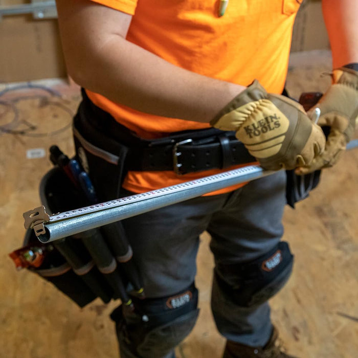 Klein Tools (9375) Tape Measure, Heavy-Duty Measuring Tape with 7.5 m Metric Double-Hook Double-Sided Nylon Reinforced Blade, Metal Belt Clip