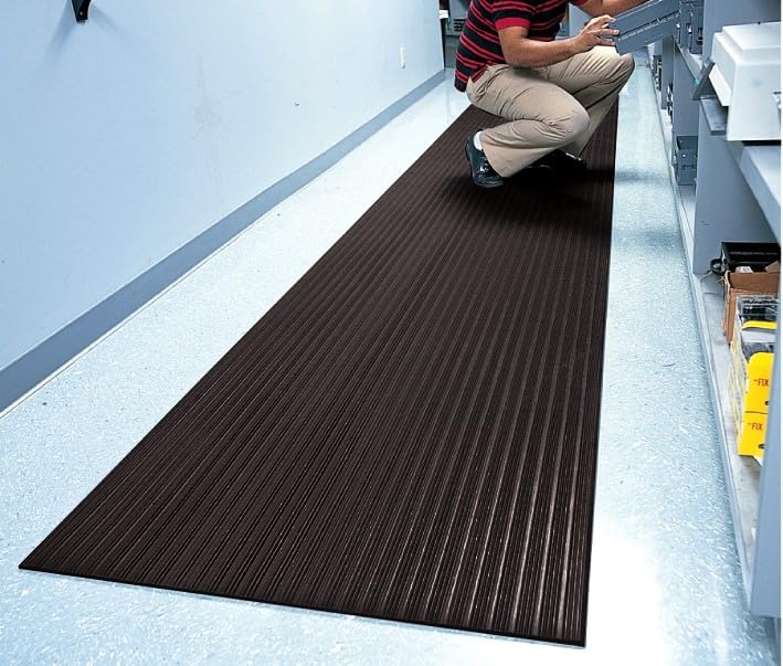 Wearwell Deluxe Tuf Sponge Mat, 30' Length x 4' Width x 5/8" Thick, Black