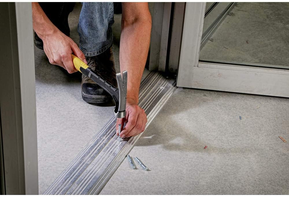 DEWALT (DWHT51054) 20 Oz. Rip Claw Hammer