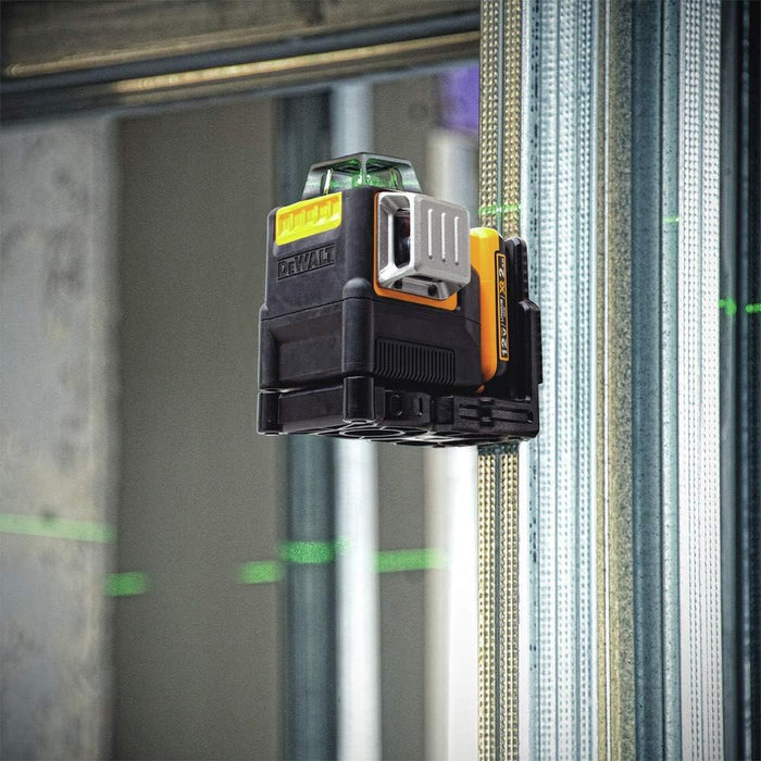 DEWALT DW0811LG 12V MAX Laser Level, Cross Line Laser, 2 x 360, Green, Includes Blow Mold Case