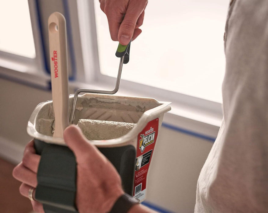 Wooster Brush (8619) Quart Pail, Pelican Hand Held 1, Gray & Red
