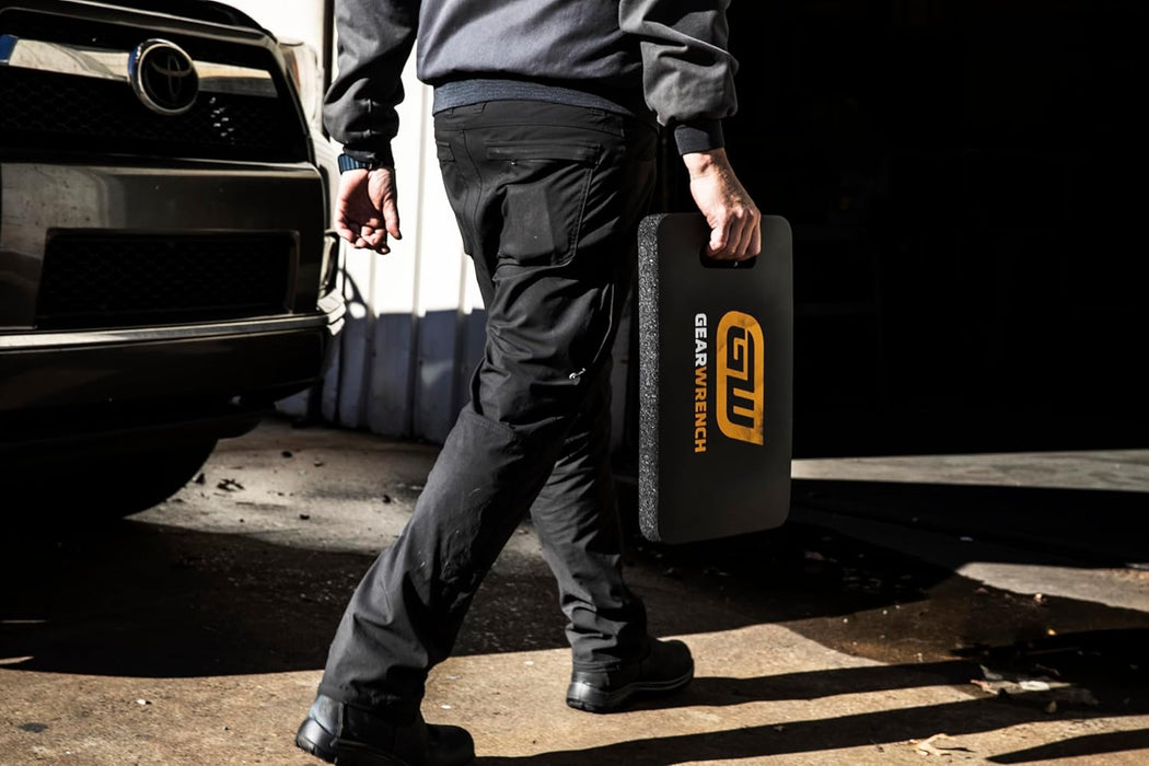 GEARWRENCH GWKPS 11" x 18" Ultra Comfort Kneeling Pad