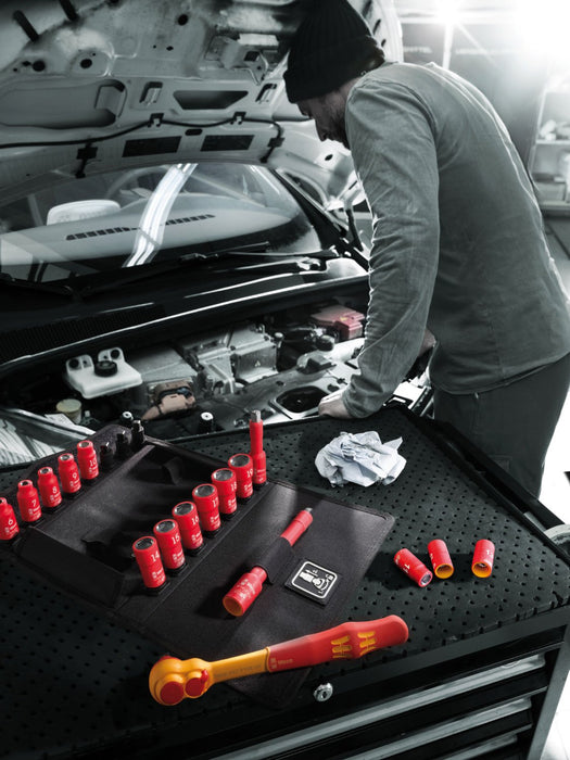 Wera Tools 17 Piece 8100 SB VDE 1 Zyklop Ratchet Set, Insulated, Switch Lever, 3/8" Drive, Metric - 05004970001