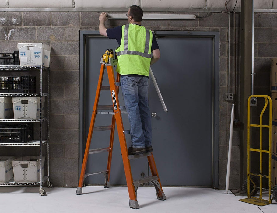 Louisville Ladder 12-Foot Fiberglass Step Ladder, 300-Pound Load Capacity, Type IA, FS1512