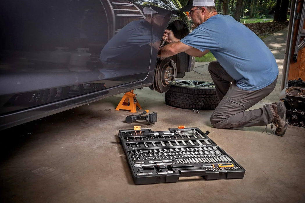 GEARWRENCH (GW90MCBMTS) 185 Piece Mechanics Hand Tool Set - 1/4", 3/8”, & 1/2" Drive, 90 Tooth, SAE & Metric