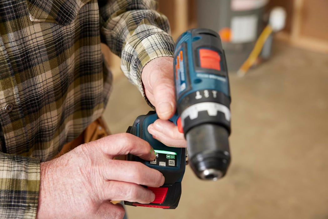 BOSCH GSB18V-800CB14 1/2 In. Brushless Connected-Ready Hammer Drill/Driver Kit with (1) CORE18V 4 Ah Advanced Power Battery