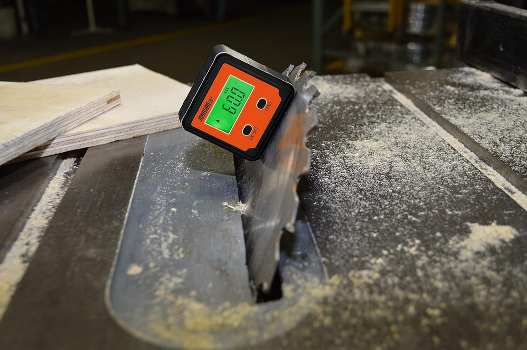 Johnson 1886-0000 Magnetic Digital Angle Locator with 2 Buttons, Digital Pitch & Slope Locator