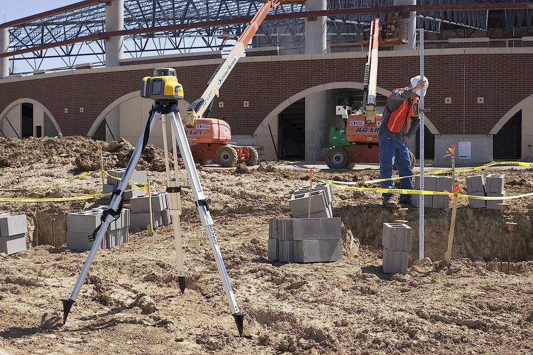 Spectra Precision LL300N Laser Level, Self Leveling Kit with HL450 Receiver, Clamp, Alkaline Batteries