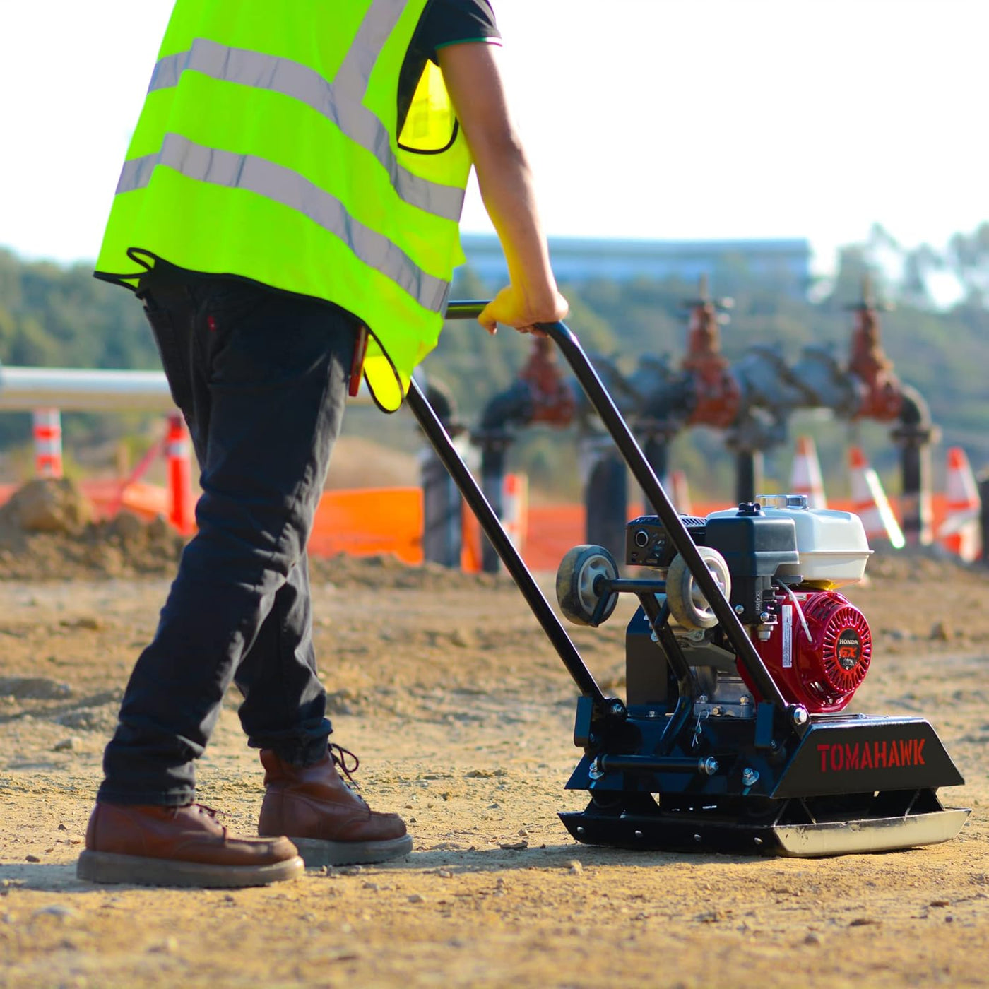 Tomahawk TPC80H 5.5 HP Honda Vibratory Plate Compactor Tamper for Grou ...