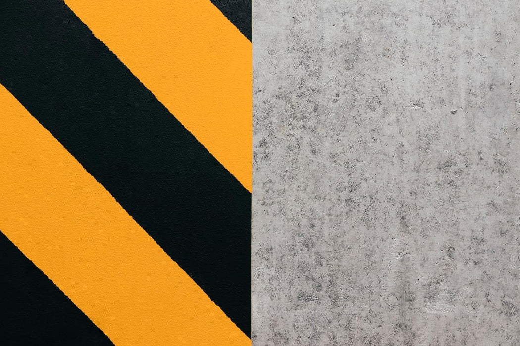 Rust-Oleum 2548838 Professional Inverted Striping Spray Paint, 18 oz, Yellow (Pack of 6)