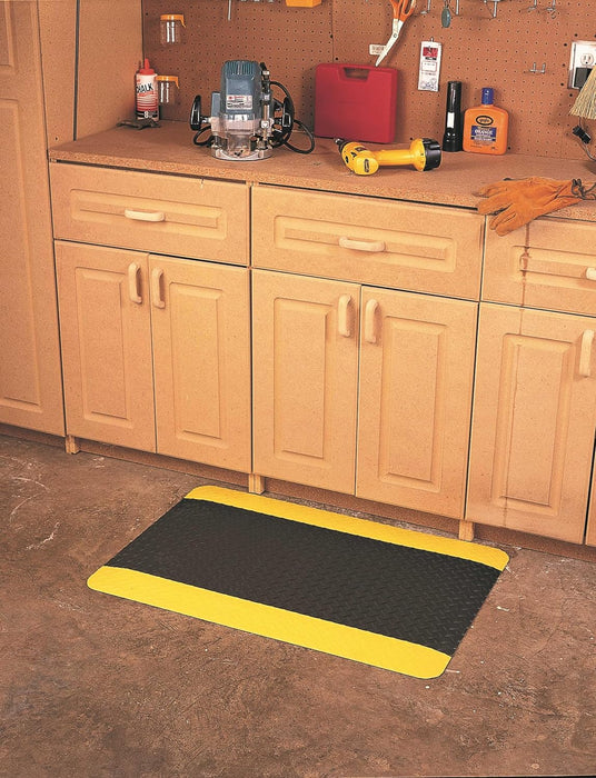 Wearwell Diamond-Plate SpongeCote UltraSoft Mat Anti-Fatigue Workstation Mat. 3' W x 5' L x 15/16" Thickness. Nitricell Sponge. Pre-Beveled Edge.