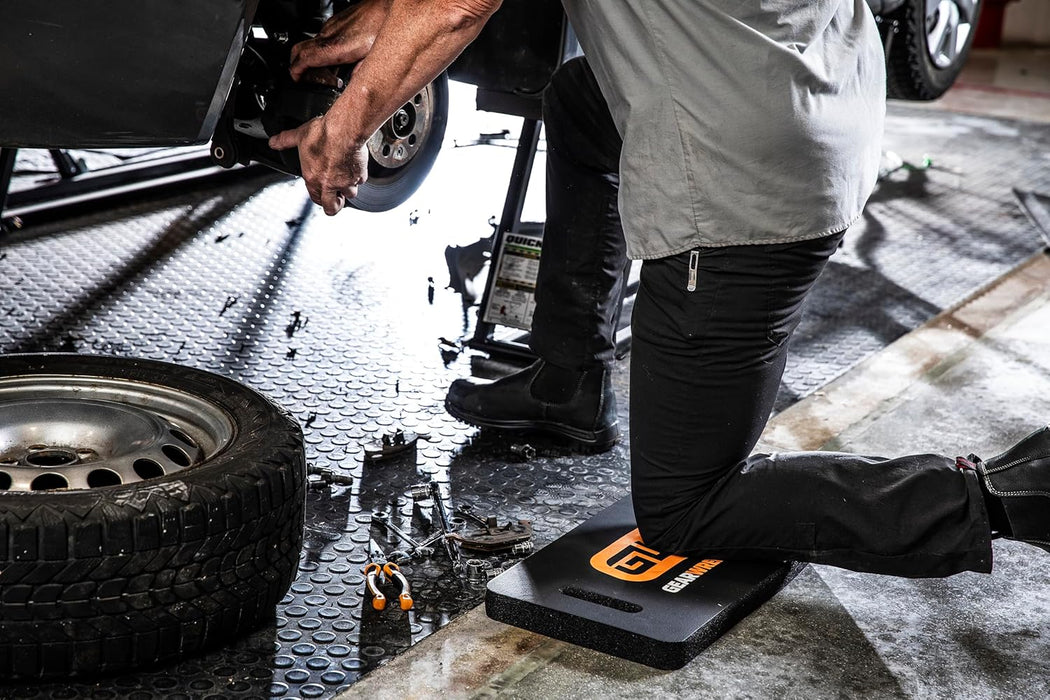 GEARWRENCH GWKPS 11" x 18" Ultra Comfort Kneeling Pad