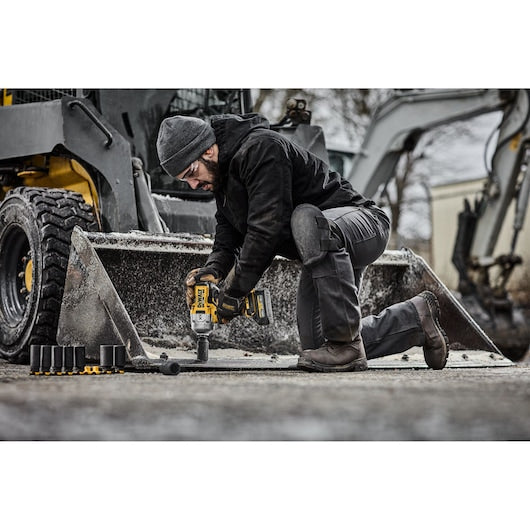 DEWALT DCF964B 20V MAX XR Brushless Cordless 3/4 in. High Torque Impact Wrench With Hog Ring Anvil (Tool Only)