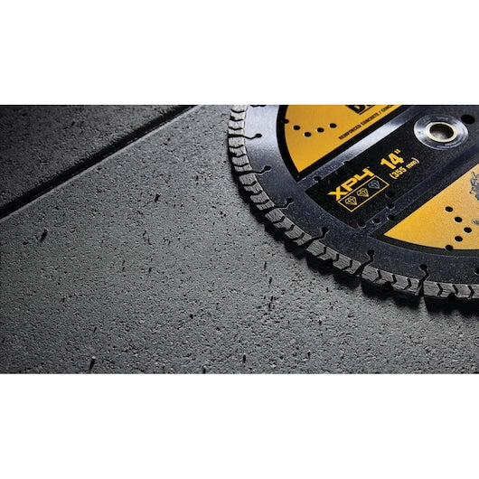 DEWALT DW47434 XP4 Reinforced Concrete Segmented Diamond Blade
