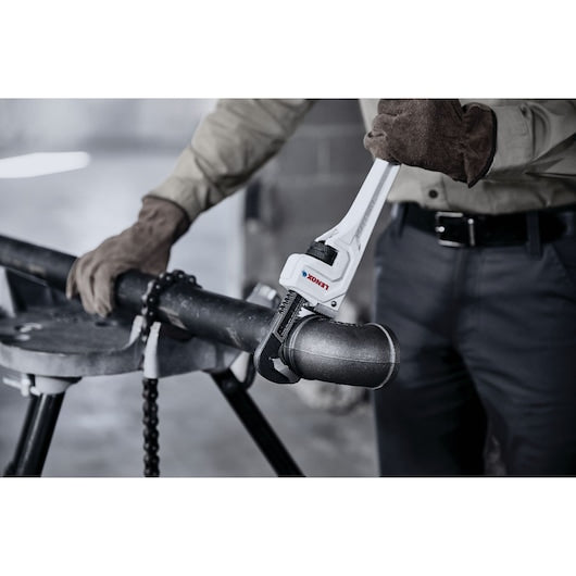 Lenox LXHT90714 Cast Iron Pipe Wrench 14"