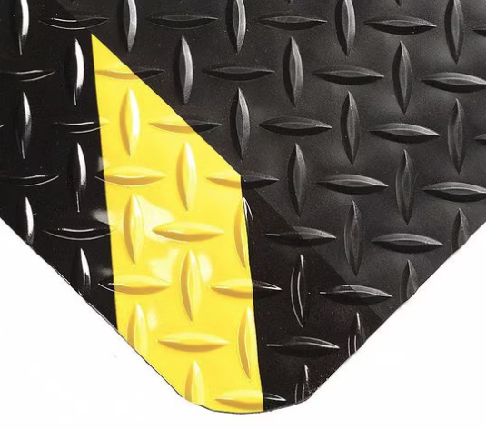 Wearwell Diamond-Plate SpongeCote Mat, 3' Width x 10' Length x 9/16" Thick, Black/Chevron