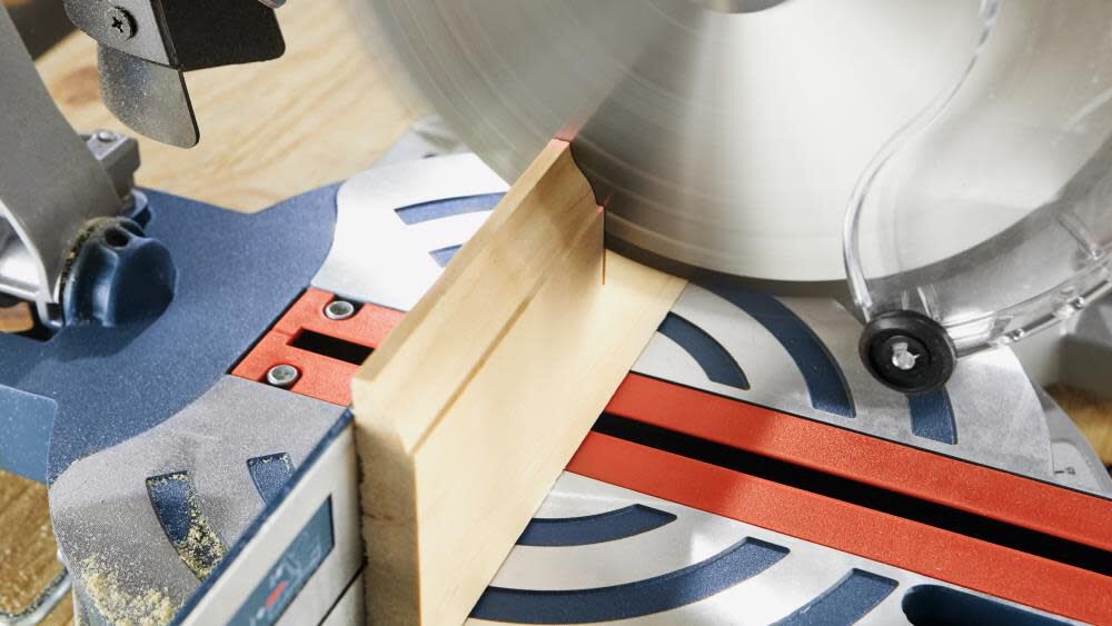 Bosch 18V 8-1/2in Miter Saw CORE18V️ Kit