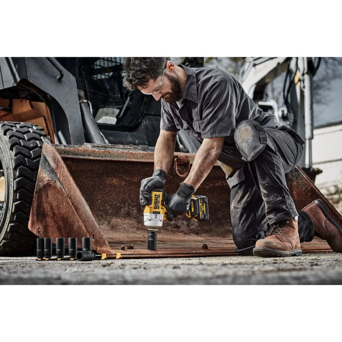 DeWALT DCF961GP1 20V MAX 1/2 XR High Torque Impact Wrench Kit