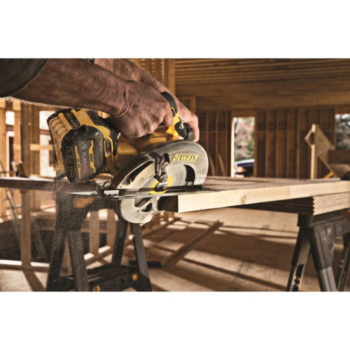 DeWALT DCS578X2 60V MAX FlexVolt 7-1/4 In. Circular Saw Kit with Brake Brushless