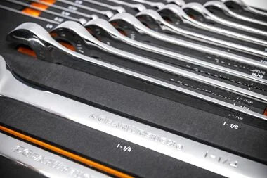 GEARWRENCH 19 Piece 12 Pt Long Pattern Combination SAE Wrench Set in Foam Storage Tray | GWMSCWL12SAE