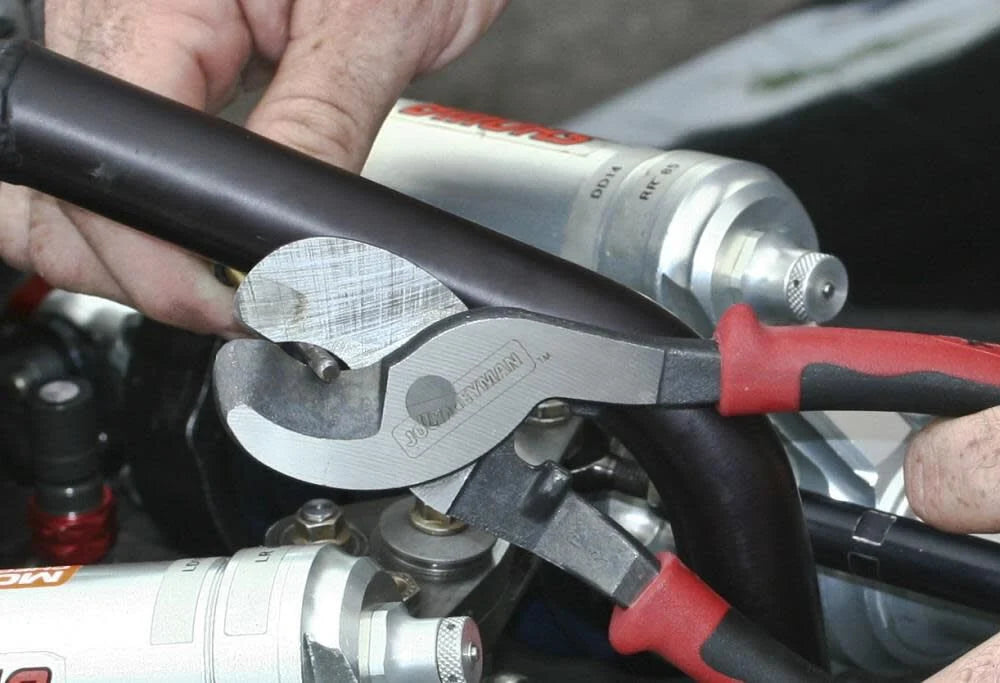 Klein Tools J63050 Cable Cutter, Made in USA, Journeyman Cable Cutter Cuts Aluminum, Copper and Communications Cable with Shear-Type Jaws