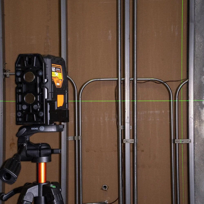 Klein Tools 93LCLGR Self-Leveling Laser Level, Rechargeable, Cross-Line Level with Bright Green Lines, Red Plumb, Magnetic Mounting Clamp