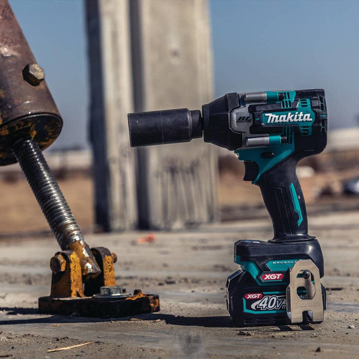 Makita (GWT07D) 40V MAX XGT️ 1/2 In. Square Impact Wrench Kit