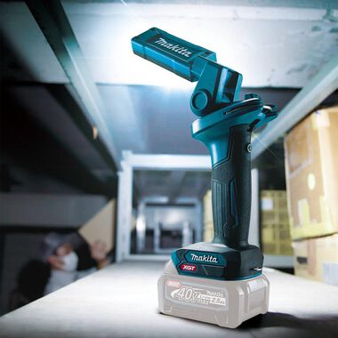 Makita (ML006G) 40V Max XGT Cordless 18 LED Flashlight (Bare Tool)