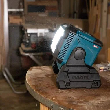Makita 40V (ML009G) Max XGT Cordless Work Light (Bare Tool)