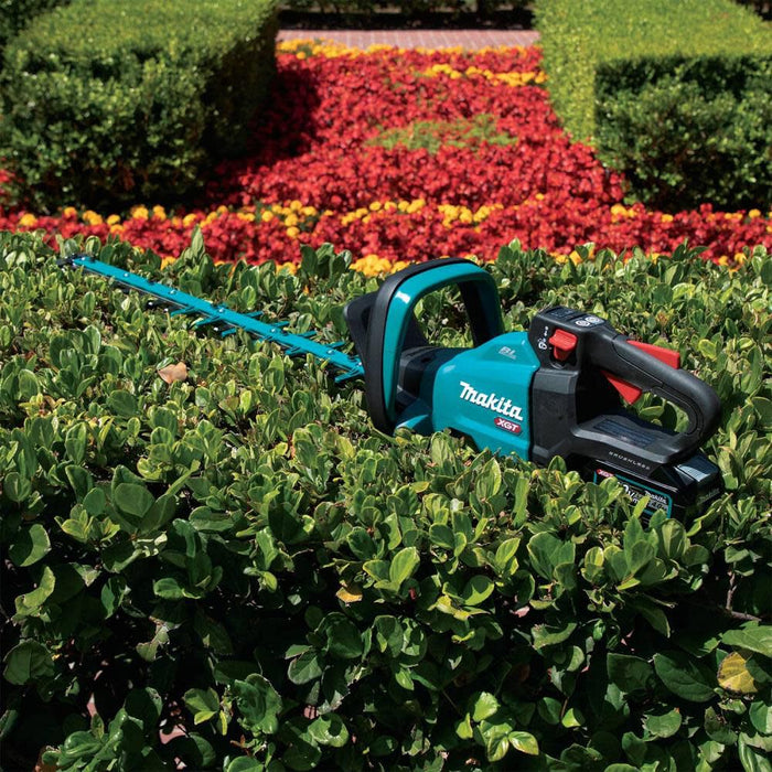 MAKITA (GHU02M1) 40V Max XGT Brushless Cordless 24" Hedge Trimmer Kit (4.0Ah)