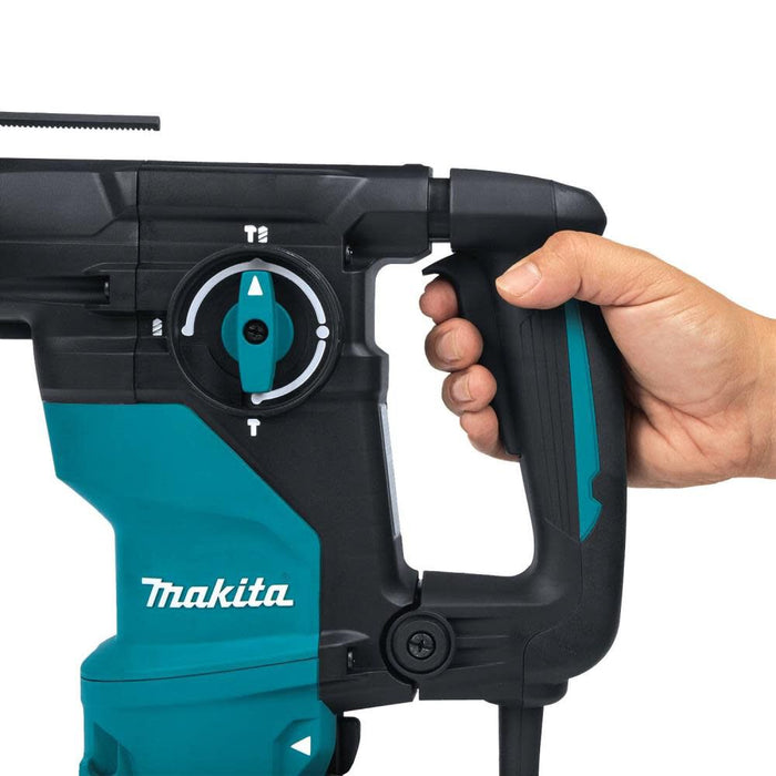 Makita (HR3001CK) Rotary Hammer 1 3/16'' accepts SDS-PLUS bits L-Shape