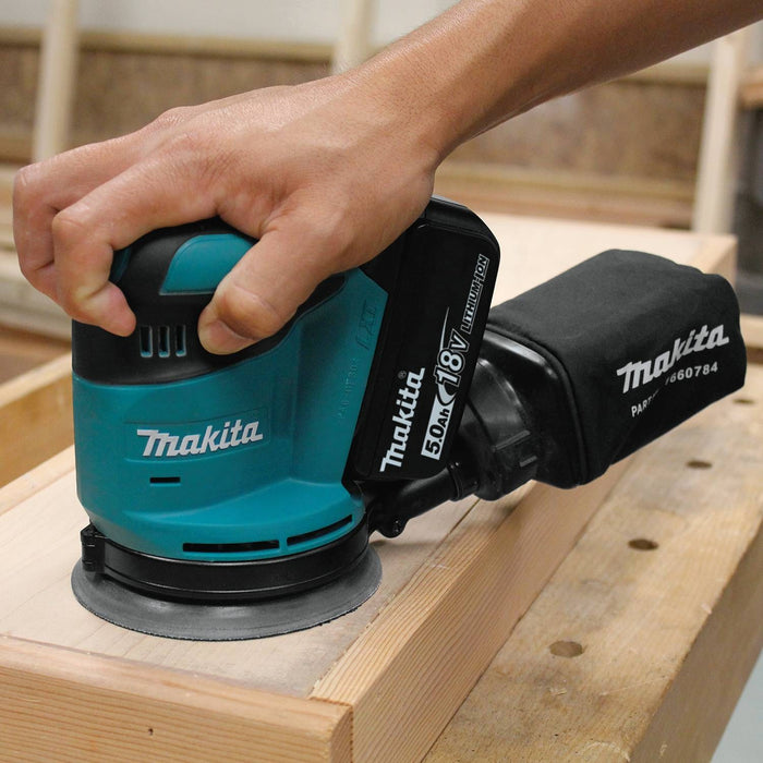 Makita XOB01T - 18V LXT Lithium-Ion Cordless 5" Random Orbit Sander Kit, 3-speed, bag (5.0Ah)