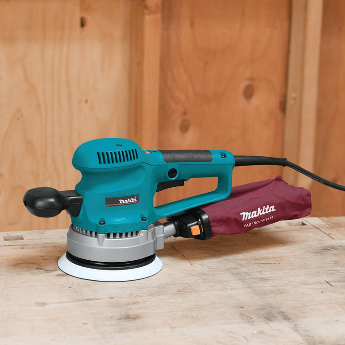 Makita 6" Random Orbit Sander, 2.7 AMP, 4,000-10,000 OPM (D-handle)