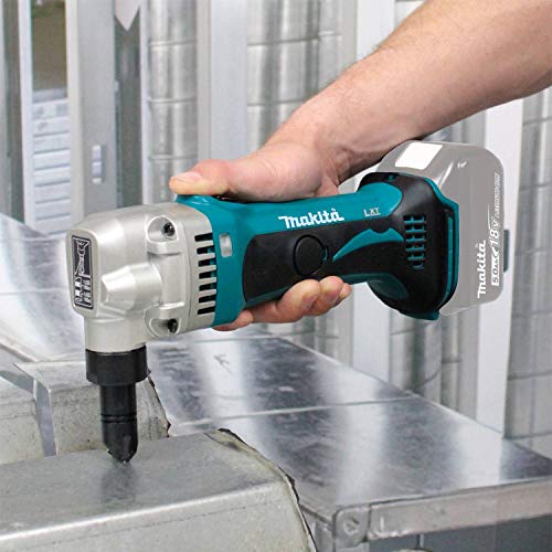 Makita (XNJ01T) 18V LXT Lithium-Ion Cordless 16 Gauge Nibbler Kit 5.0 Ah