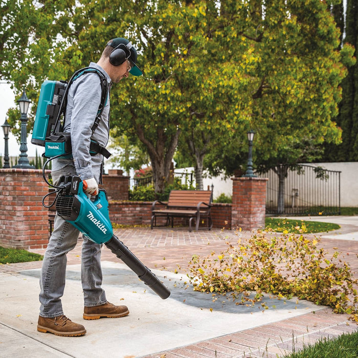 Makita (PDC01) ConnectX, LXT, LXT X2 and XGT Portable Backpack Power Supply