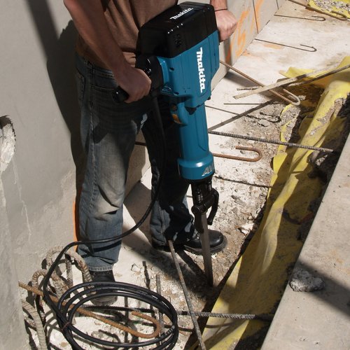 Makita (HM1810X3) 70 Lb. Breaker Hammer
