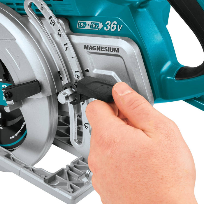 Makita (XSR01PT) 36V (18V X2) LXT Brushless Rear Handle 7‑1/4 In. Circular Saw Kit