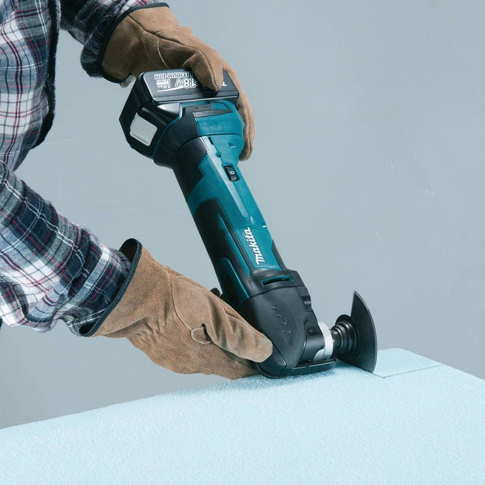 Makita XMT035 - 18V LXT Lithium-Ion Cordless Oscillating Multi-Tool Kit, tool-less clamp system, 6,000-20,000 OPM, case (3.0Ah)