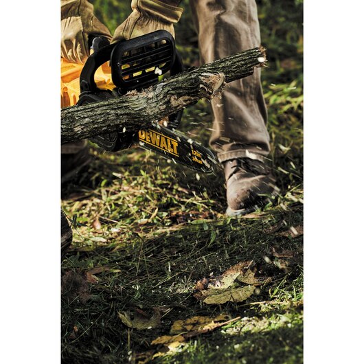DeWALT DCCS670B 60V FlexVolt Brushless Cordless Chainsaw