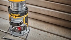 DEWALT (DCW600B) 20V Max XR(R) Brushless Cordless Compact Router