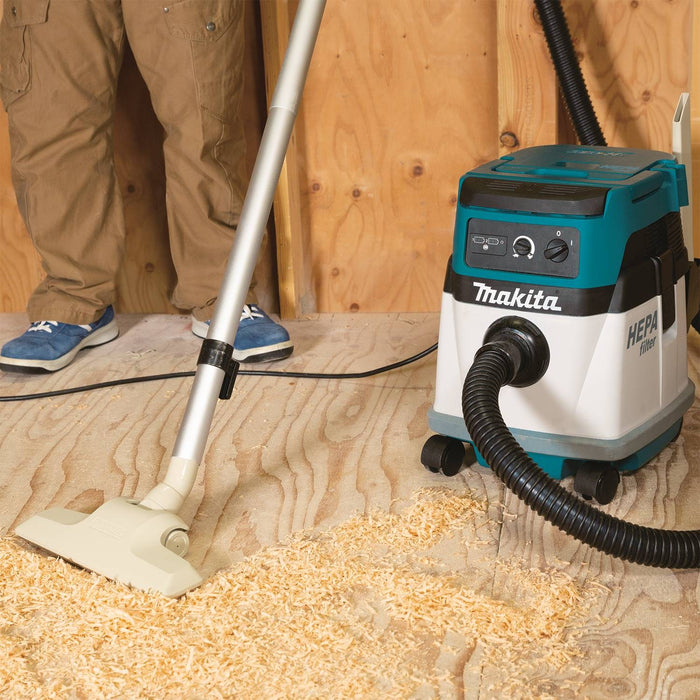 Makita XCV13Z 36V (18V X2) LXT/Corded 4 Gallon HEPA Filter Dry Dust Extractor/Vacuum (Bare Tool)