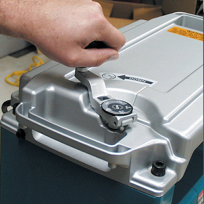 Makita (2012NB) 12" Portable Planer, Interna-Lok Automated Head Clamp, 15 AMP
